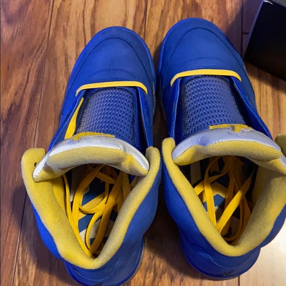 Jordan 5 laney - Picture 3 of 16